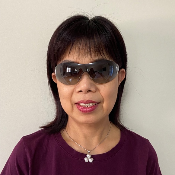 Chanel Sunglasses - Picture 5 of 6